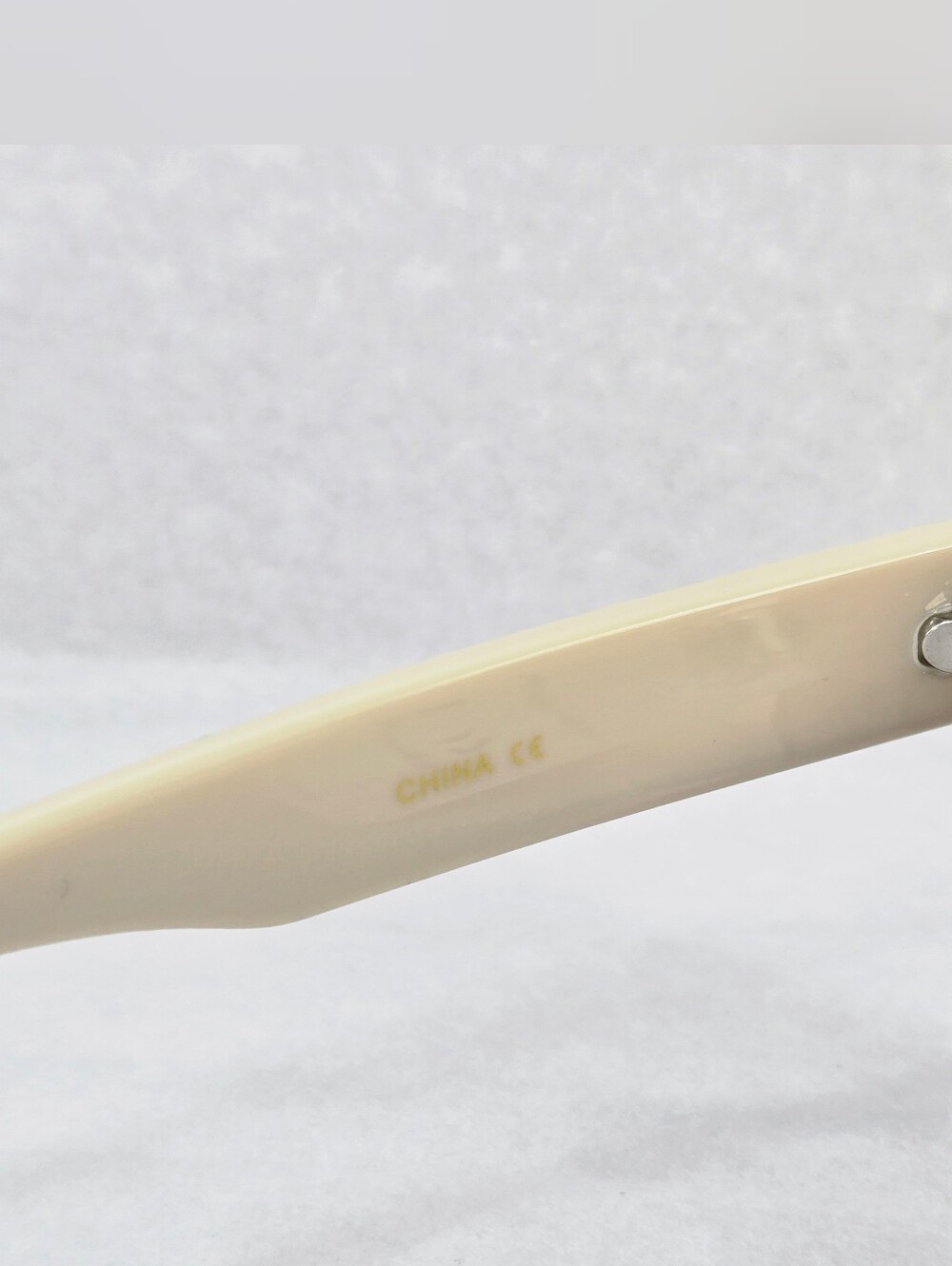 Giselle Rimless Butterfly Sunglasses NWT Gradient Smokey Brown Lens Cream Gold - Picture 10 of 11